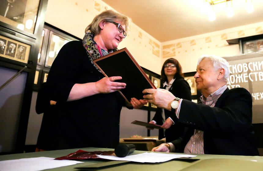 Самых преданных артистов МХТ наградили "Чайками" 20 фото