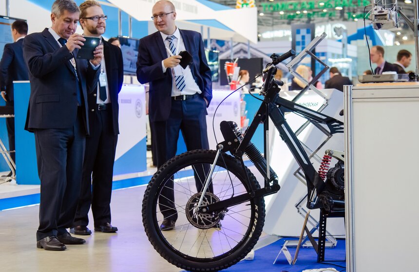 На ВДНХ стартовал форум "Открытые инновации" 26 фото