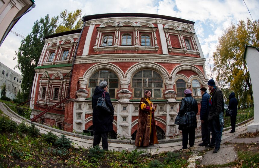 Москвичи посетили с экскурсией палаты Аверкия Кириллова 18 фото