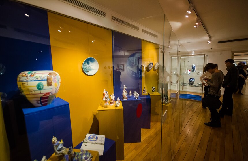 Выставка "Литература и фарфор" в музее Пушкина 1 фото