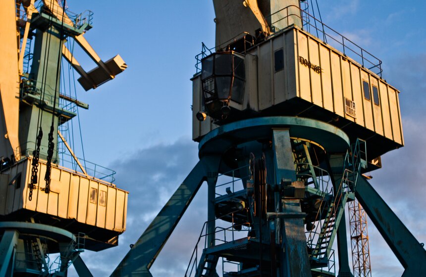 Весь район Строгино «стоит» на песке, добытом в Западном речном порту.