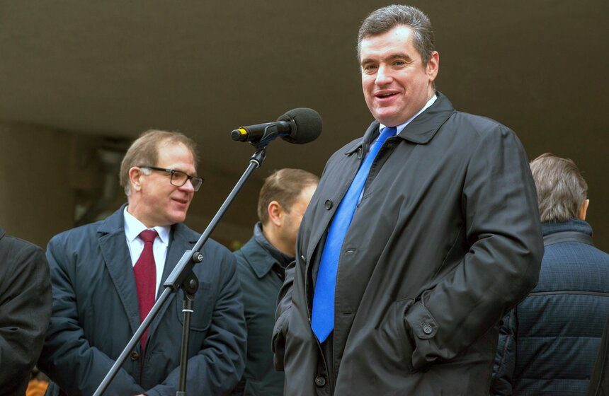 Торжественное открытия памятника архитектору Ле Корбюзье 8 фото