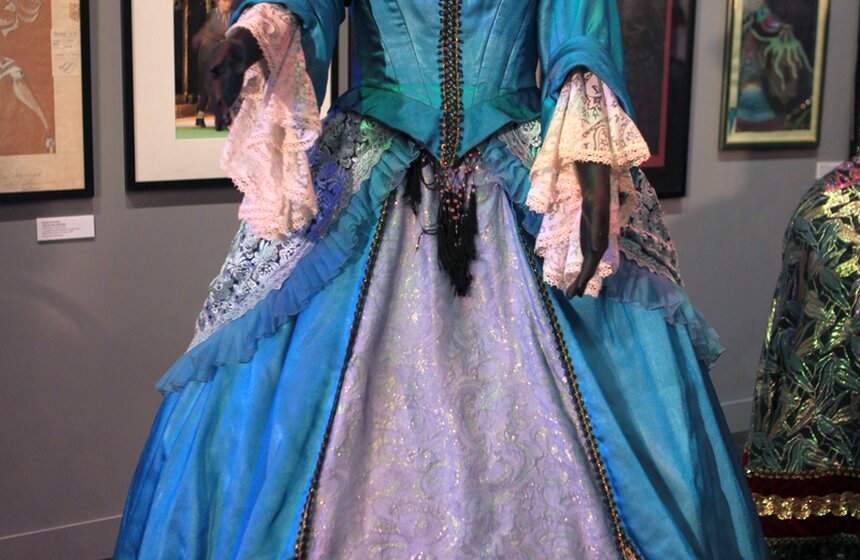 Выставка Аллы Коженковой "Неопознанные объекты" 10 фото