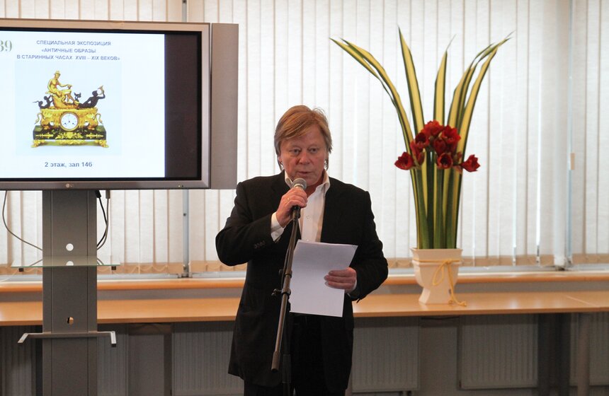 В ЦДХ открылся 39-й Российский Антикварный Салон 1 фото