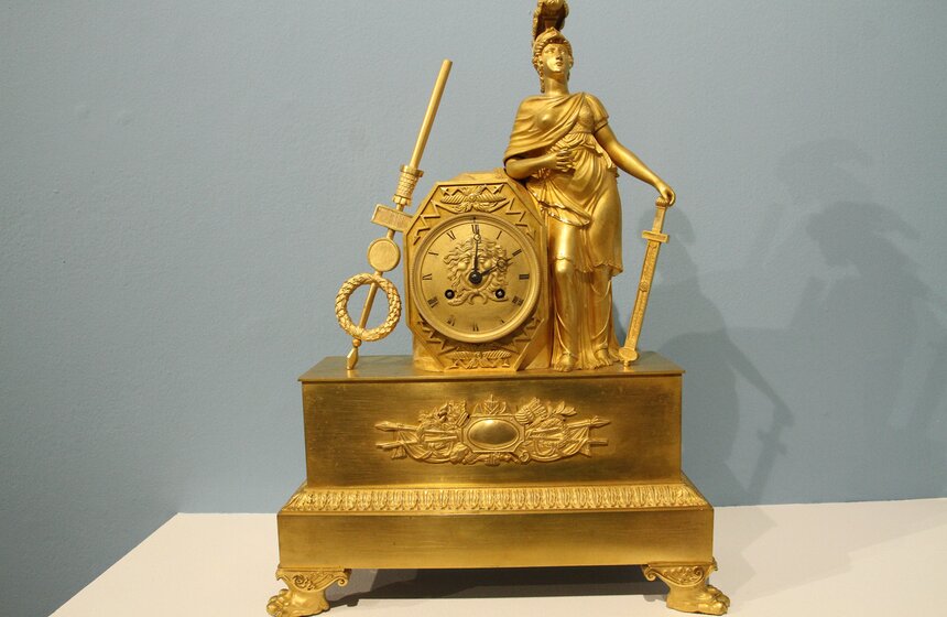 В ЦДХ открылся 39-й Российский Антикварный Салон 4 фото