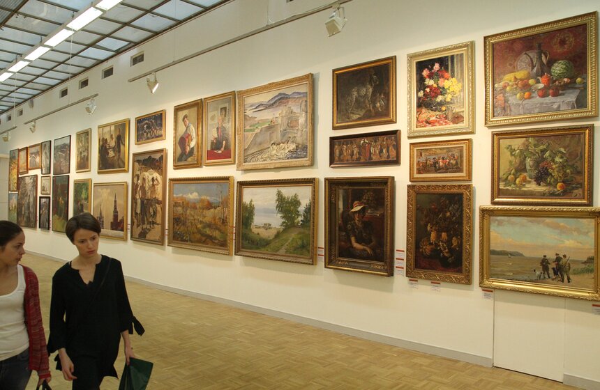 В ЦДХ открылся 39-й Российский Антикварный Салон 17 фото