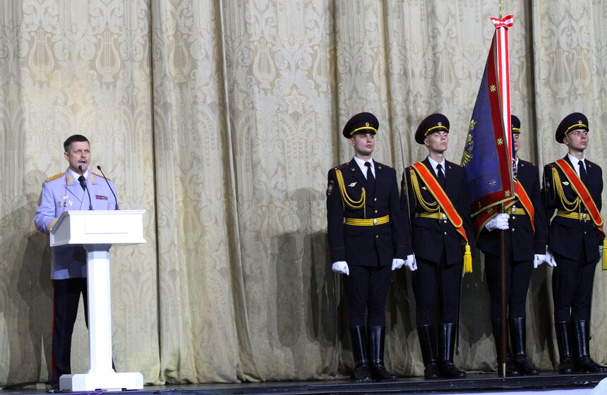 Мэр Москвы поздравил полицейских с профессиональным праздником 10 фото