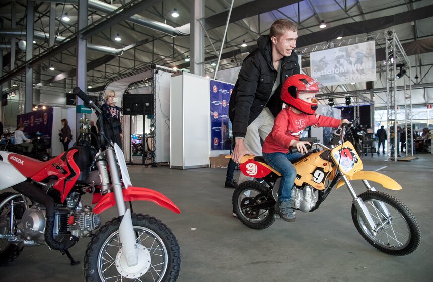 Выставка "Мотозима 2015" в КВЦ "Сокольники" 18 фото
