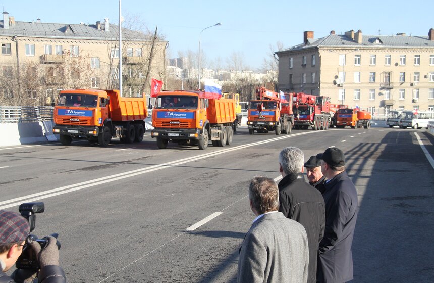 Строительство Звенигородского путепровода завершено досрочно 8 фото