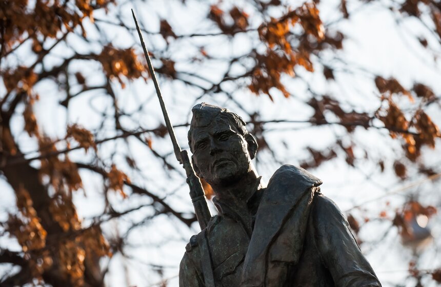 "Сквер Победителей" открыли в Архангельском переулке 7 фото