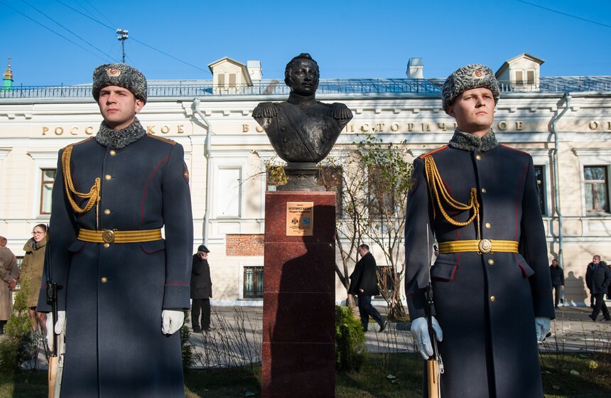 "Сквер Победителей" открыли в Архангельском переулке 9 фото