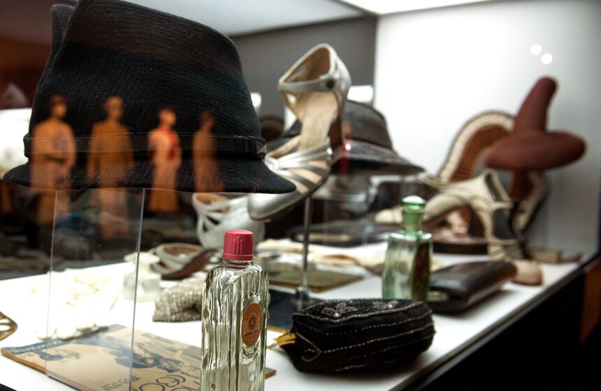 На ВДНХ открылась выставка о моде в России за 100 лет 4 фото