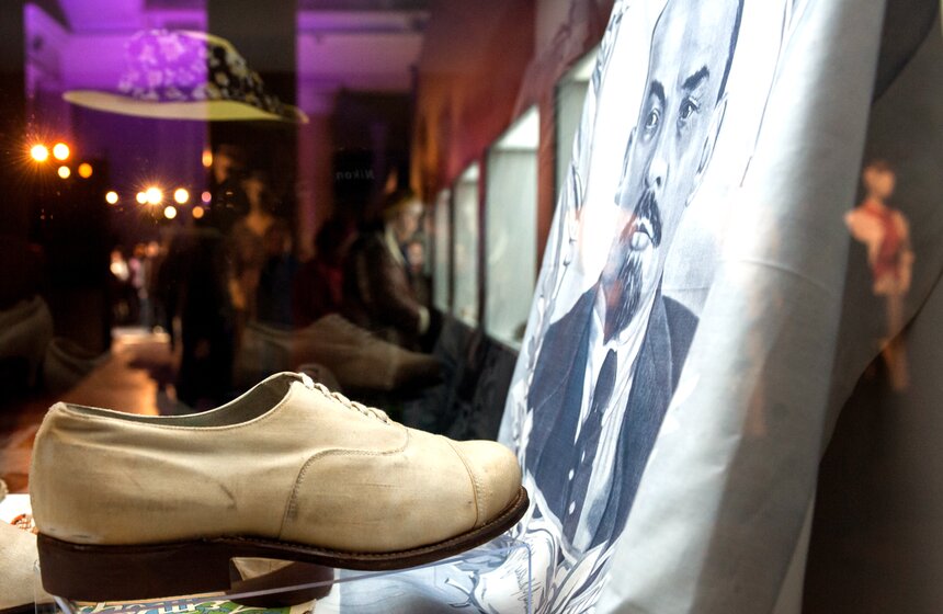 На ВДНХ открылась выставка о моде в России за 100 лет 3 фото