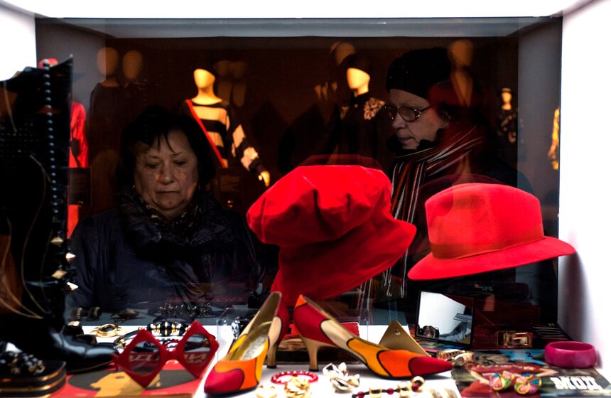 На ВДНХ открылась выставка о моде в России за 100 лет 24 фото