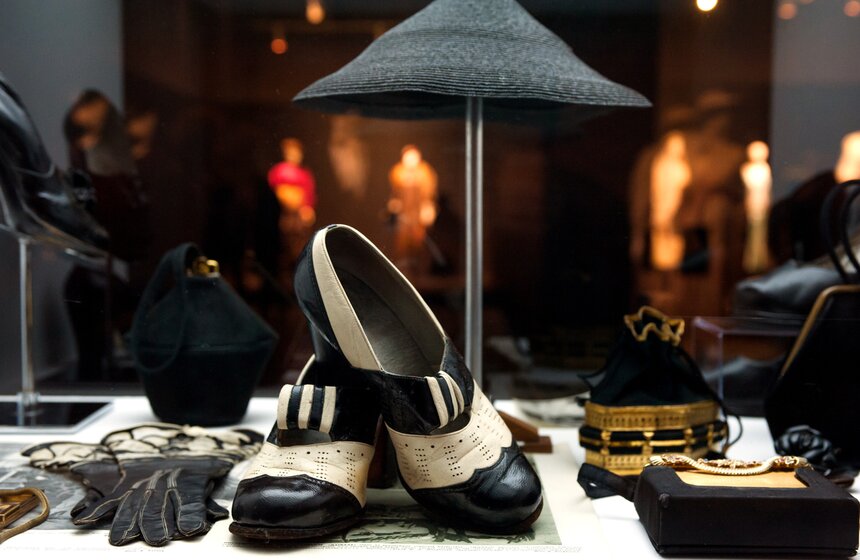 На ВДНХ открылась выставка о моде в России за 100 лет 13 фото