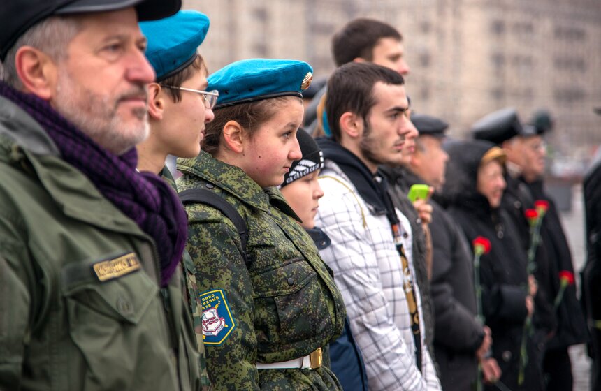 Возложение цветов к памятнику героям Первой мировой войны 5 фото