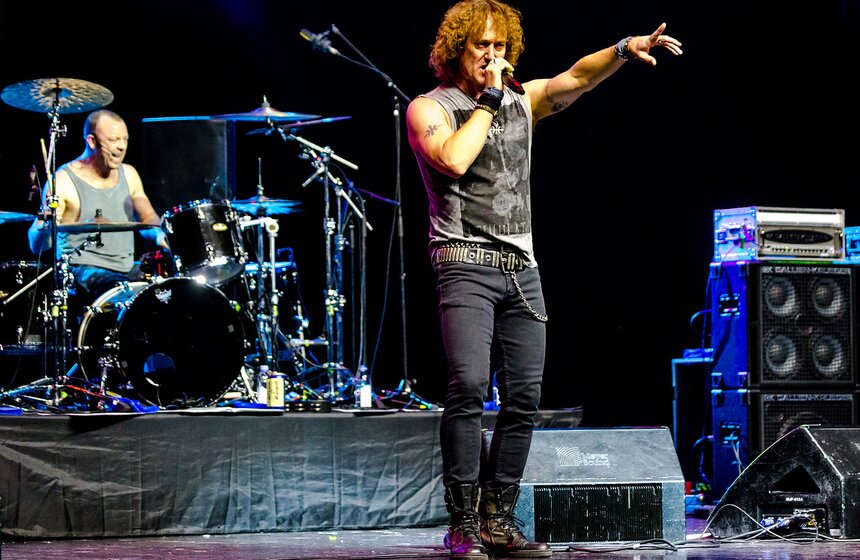 Концерт группы Nazareth в "Крокус Сити Холле" 7 фото