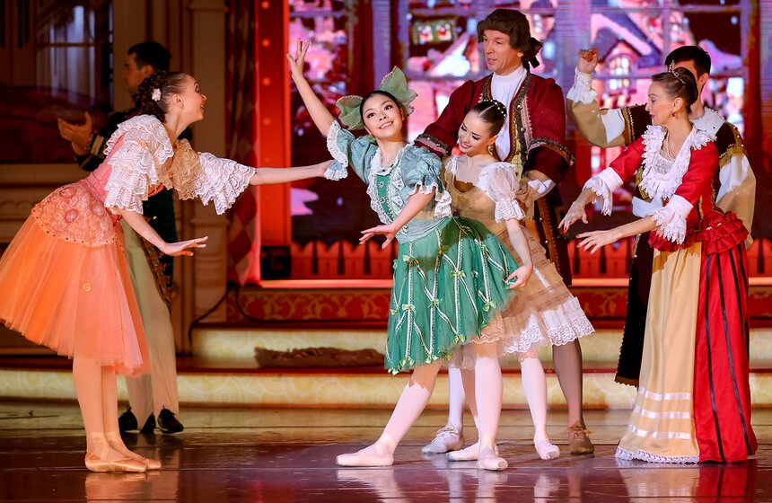 В Детском магазине на Лубянке показали балет "Щелкунчик" 3 фото