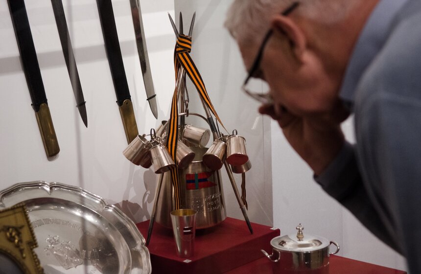 В Историческом музее открылась выставка, посвященная Романовым 24 фото