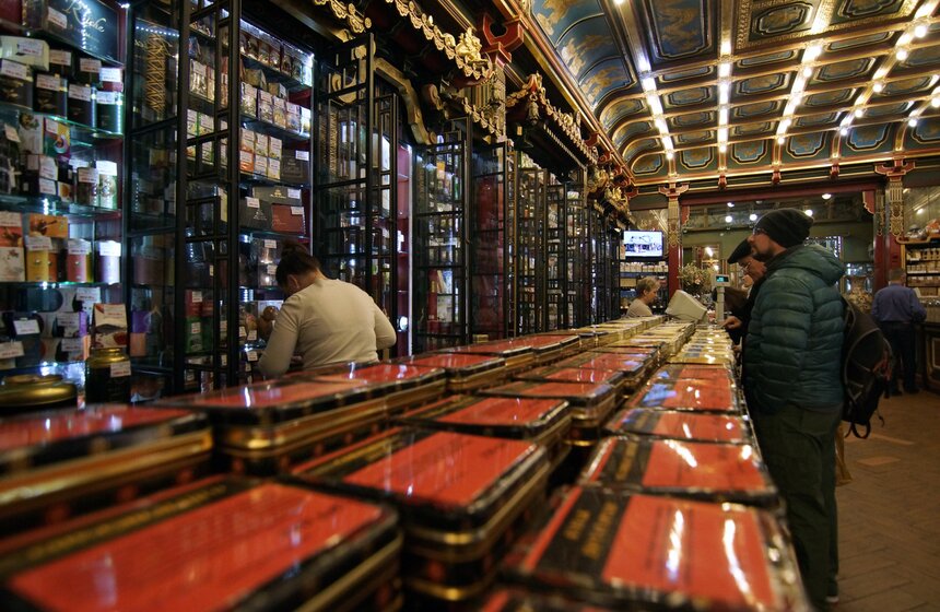 Отреставрирован первый этаж "Чайного магазина Перлова" 10 фото