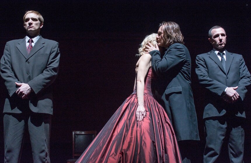 Константин Богомолов представил спектакль "Мушкетеры. Сага" 25 фото