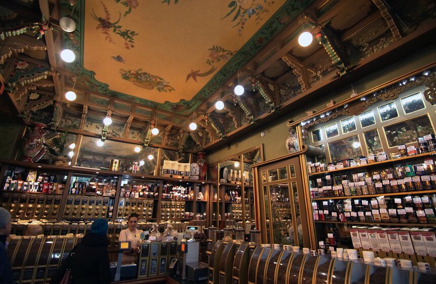 Отреставрирован первый этаж "Чайного магазина Перлова" 8 фото