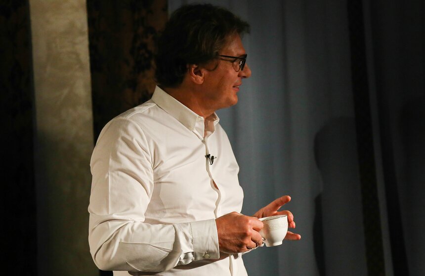 Павел Астахов на записи программы "Важная персона" 8 фото