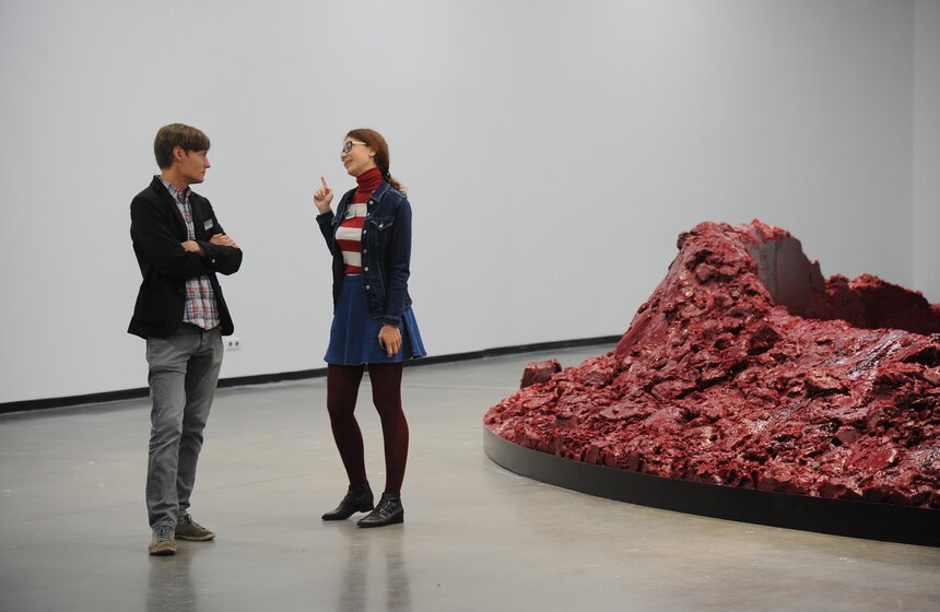 Выставка Аниша Капура "Моя алая Родина" 10 фото