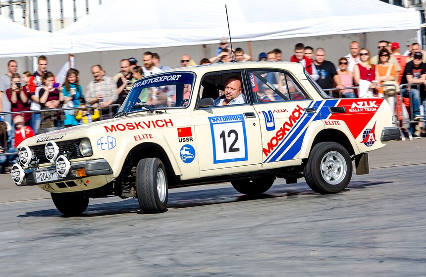 В Сокольниках показали легендарные гоночные автомобили 2 фото