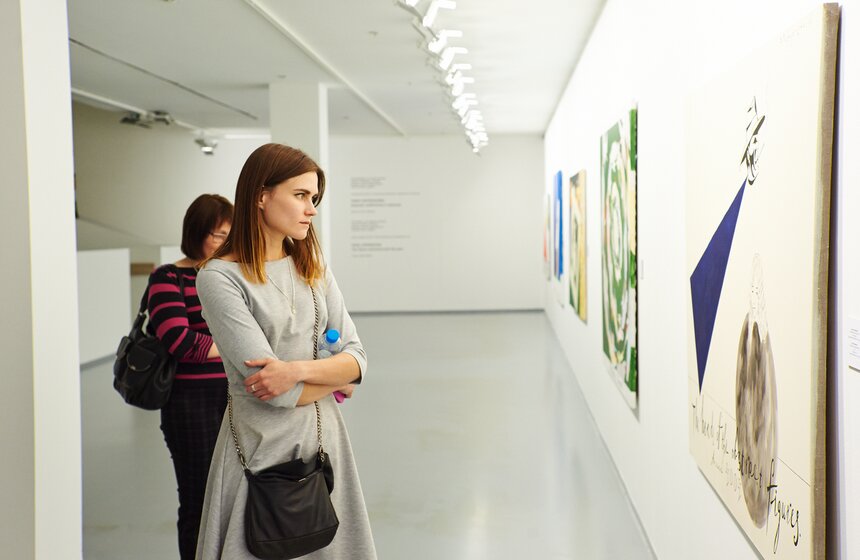 Выставки "Смещение" и "Будущее, влюбленное в прошлое" в МАММ 14 фото