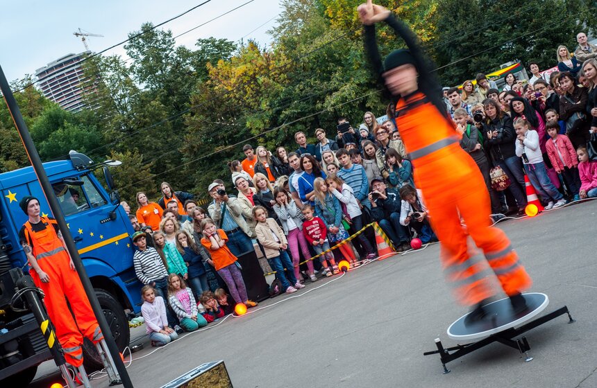 Фестиваль необычных театров "Лестница" прошел в столице 15 фото