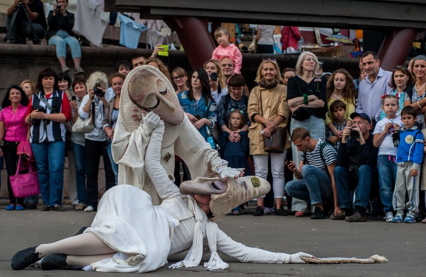 Фестиваль необычных театров "Лестница" прошел в столице 7 фото