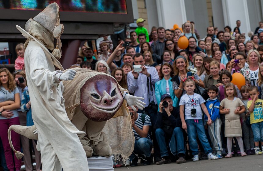 Фестиваль необычных театров "Лестница" прошел в столице 6 фото