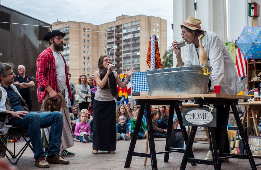 Фестиваль необычных театров "Лестница" прошел в столице 11 фото