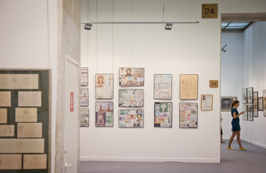 Выставка "Старая бумага" в Центральном доме художника 16 фото