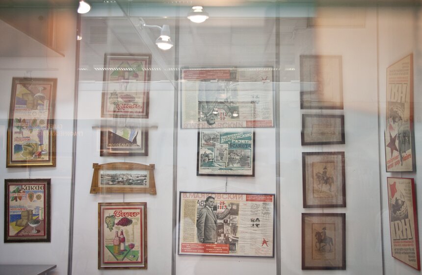 Выставка "Старая бумага" в Центральном доме художника 30 фото