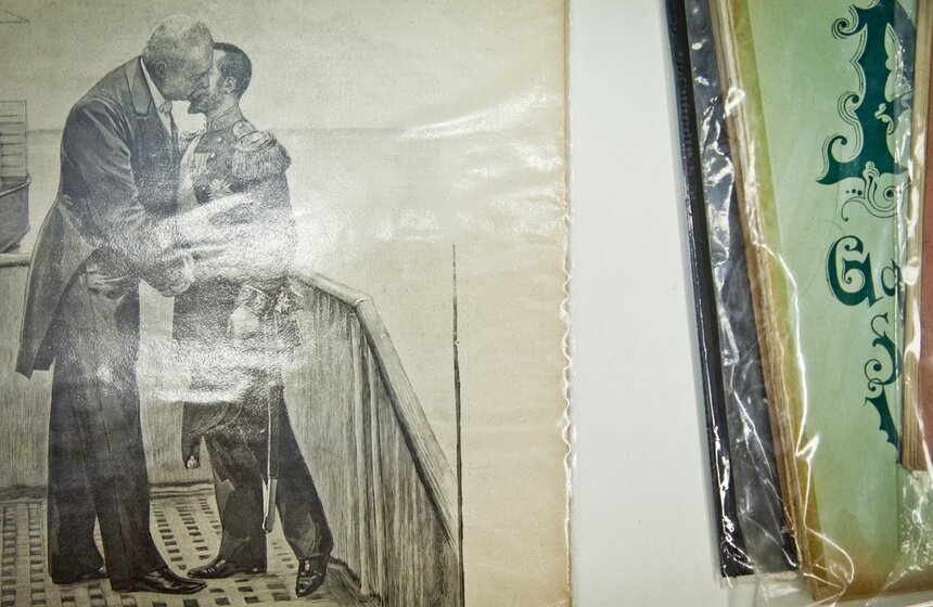 Выставка "Старая бумага" в Центральном доме художника 25 фото