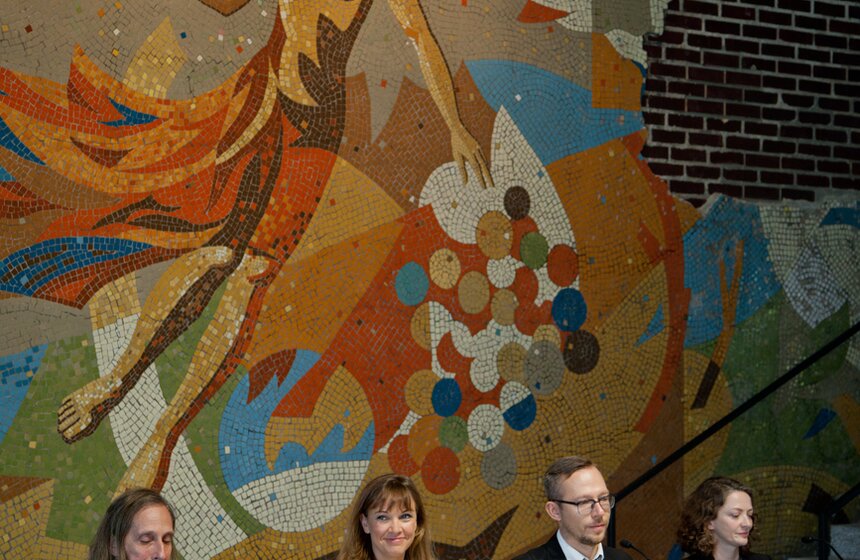 Открытие выставки "Луиз Буржуа. Структуры бытия: клетки" 13 фото