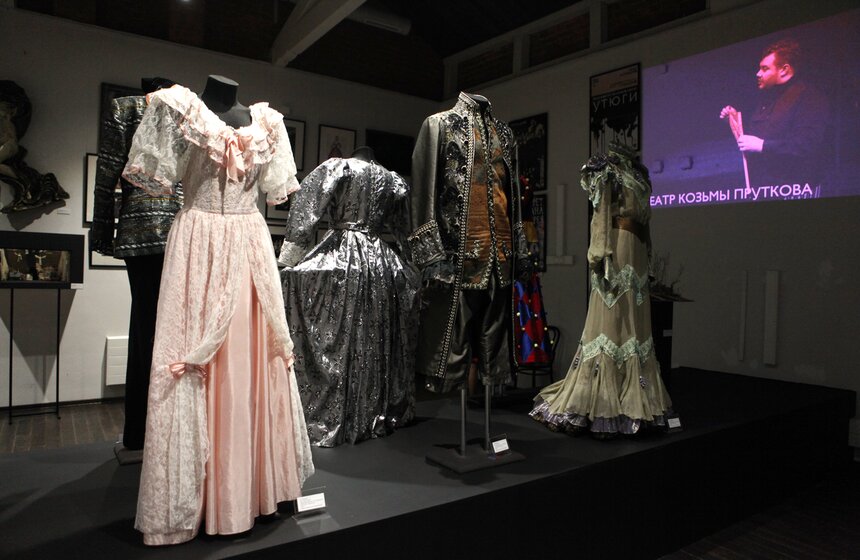 Выставка к 90-летию театра Ермоловой в музее Бахрушина 6 фото