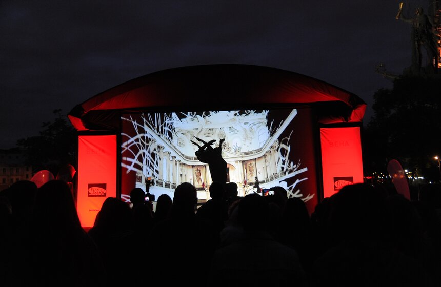 Flowmotion dance company представили свое "Венское шоу теней" 13 фото