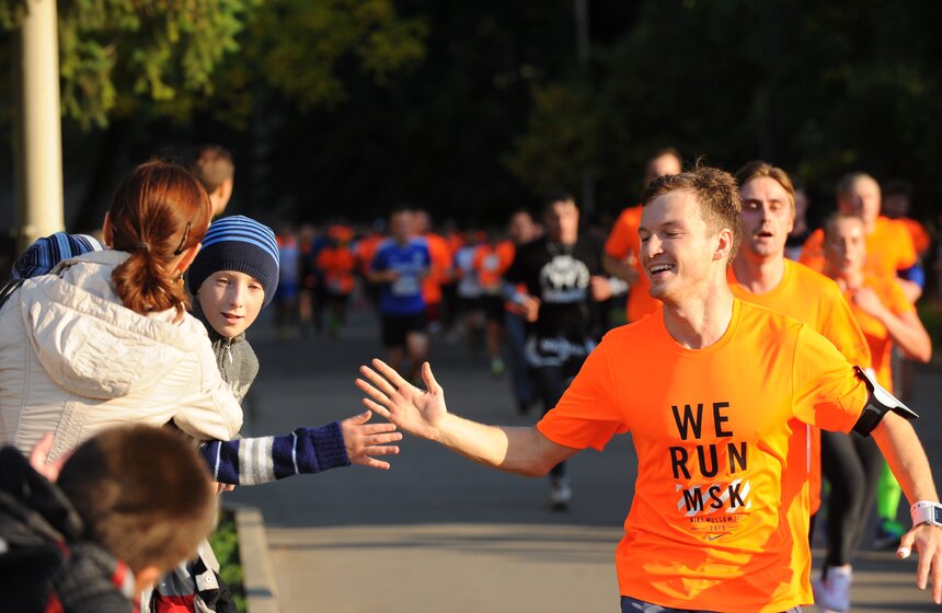 В Москве состоялся забег We Run Moscow 20 фото