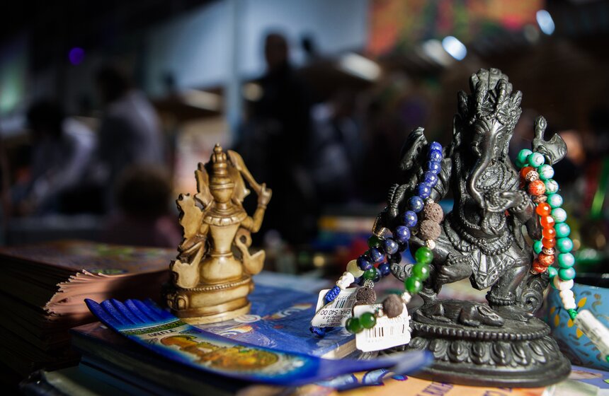 В Москве прошел арт-маркет "Космос рядОМ" 7 фото