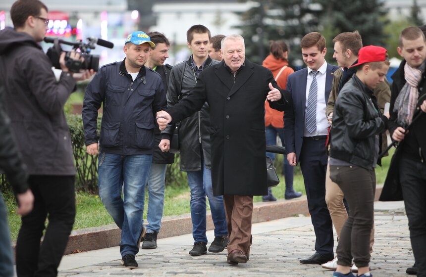 Парад российского студенчества прошел на Поклонной горе 2 фото