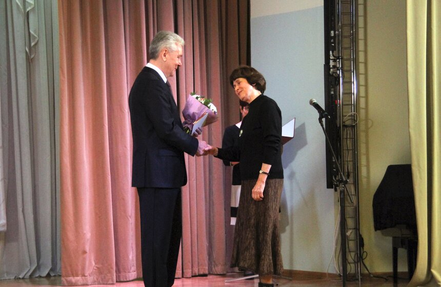 Сергей Собянин поздравил педагогов с Днем учителя 9 фото