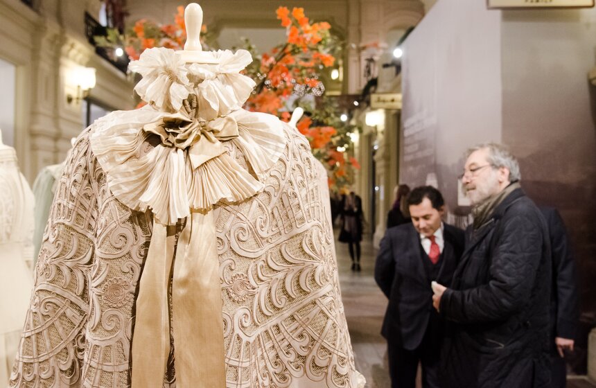 Выставка "Старинный костюм в кино" в ГУМе 23 фото