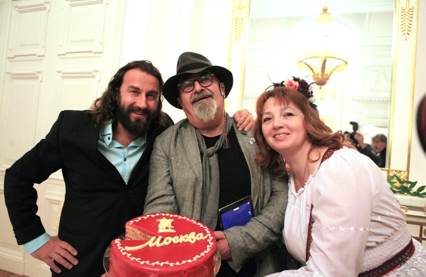 Москвичи выбрали символ столичного лакомства 21 фото