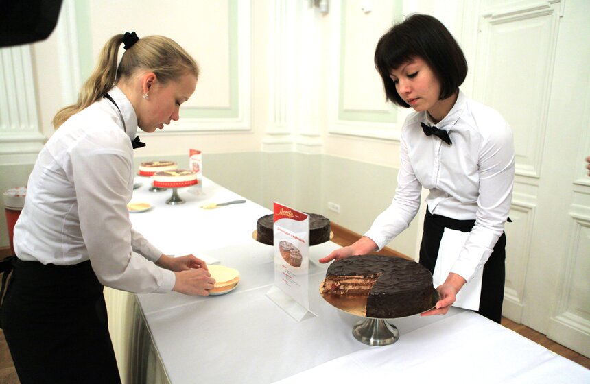 Москвичи выбрали символ столичного лакомства 4 фото