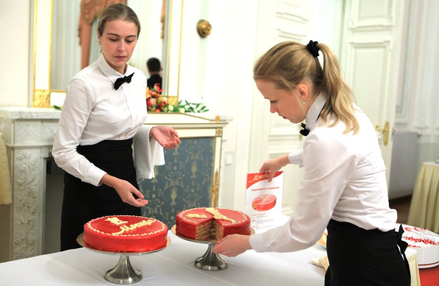 Москвичи выбрали символ столичного лакомства 2 фото