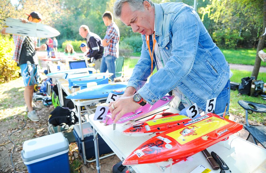 В "Сокольниках" состоялся Кубок парка по судомодельному спорту 18 фото