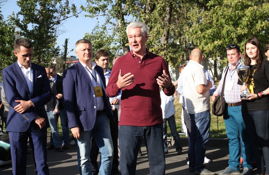 Собянин вручил награды победителям гонки "Формула студент" 17 фото